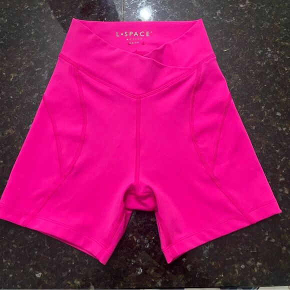 L*SPACE ACTIVE HOT PINK SHORTS XS - Picture 1 of 3